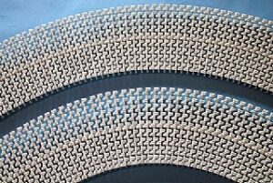 CURVABLE GRATING FOR GUTTERS GR47
