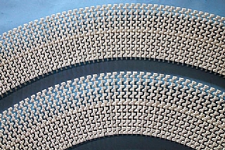 CURVABLE GRATING FOR GUTTERS GR47